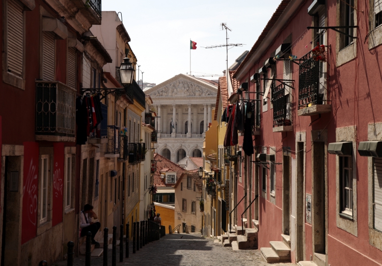 Altstadt von Lissabon mir Parlamentsgebäude, über dts Nachrichtenagentur