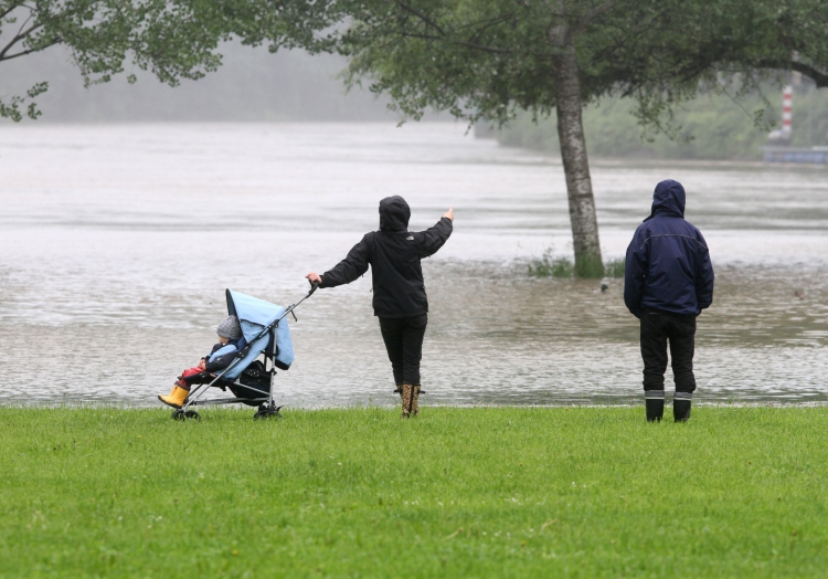 Hochwasser, über dts Nachrichtenagentur