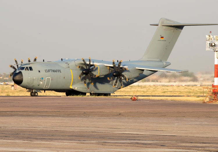 Transportflugzeug Airbus A400M der Bundeswehr, GAF,  Text: über dts Nachrichtenagentur