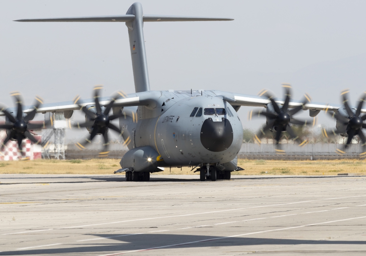 Transportflugzeug Airbus A400M der Bundeswehr, GAF, Text: über dts Nachrichtenagentur