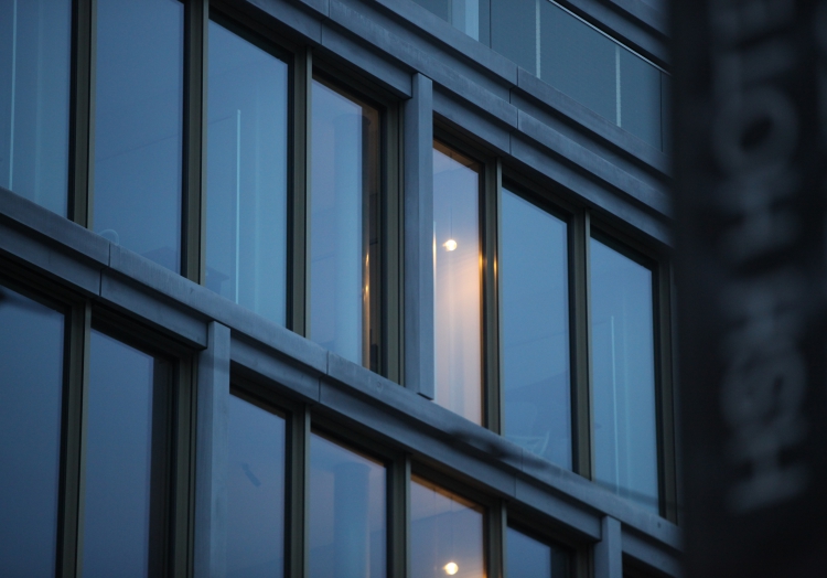 Hinter diesen Scheiben wurde am 3.10. sondiert, über dts Nachrichtenagentur