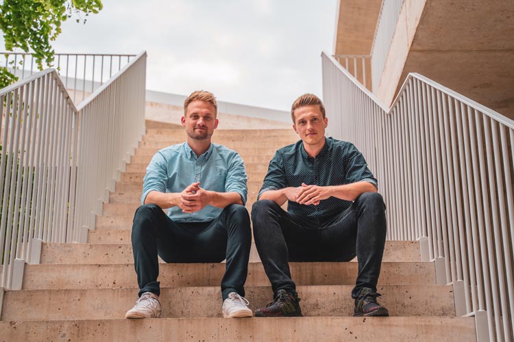 Die Jungunternehmer von NeoTaste (von links): Hendrik Sander (Gründer & Geschäftsführer) und Tobias Düser (Co-Gründer & App-Designer).