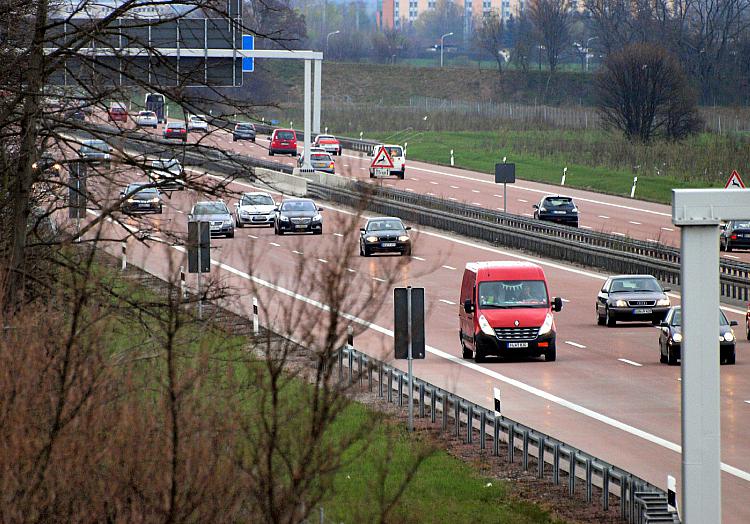 Autobahn, über dts Nachrichtenagentur