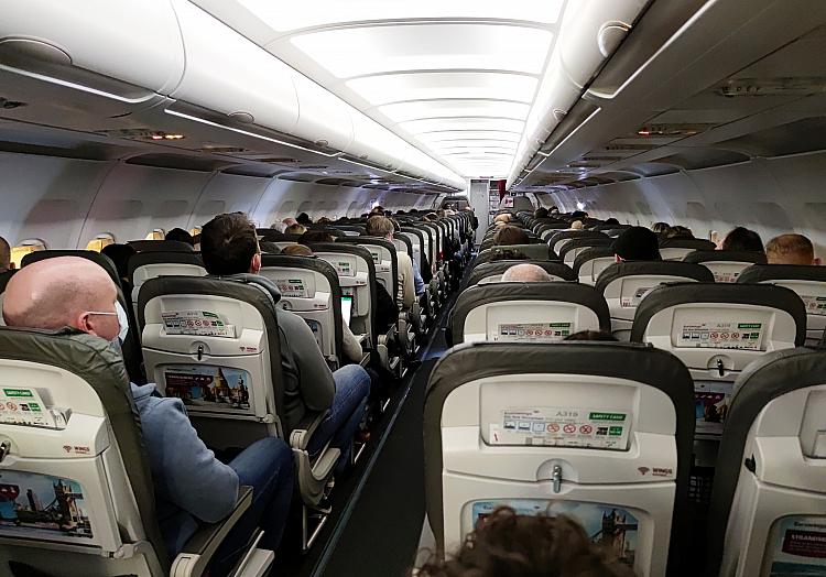 Flugpassagiere während der Coronakrise, über dts Nachrichtenagentur