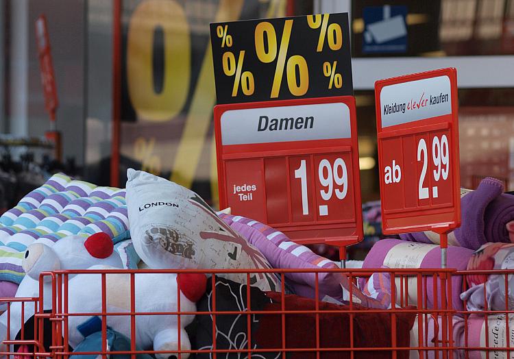 Sonderangebote in einem Supermarkt, über dts Nachrichtenagentur