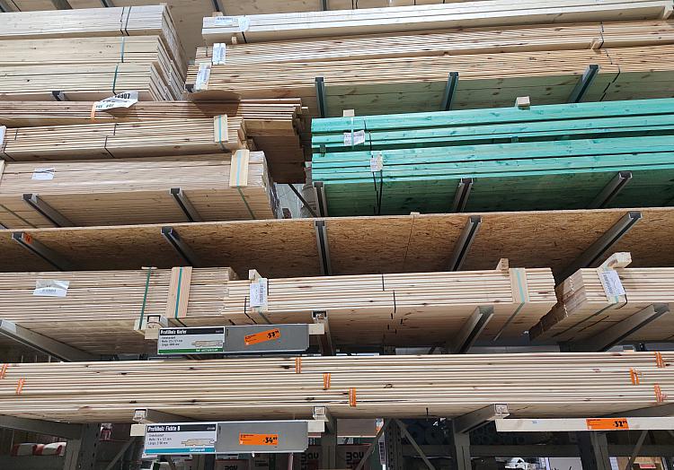 Holz im Baumarkt, über dts Nachrichtenagentur