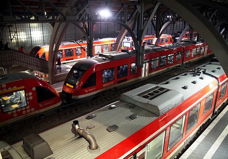 Züge von DB Regio in einem Bahnhof, über dts Nachrichtenagentur