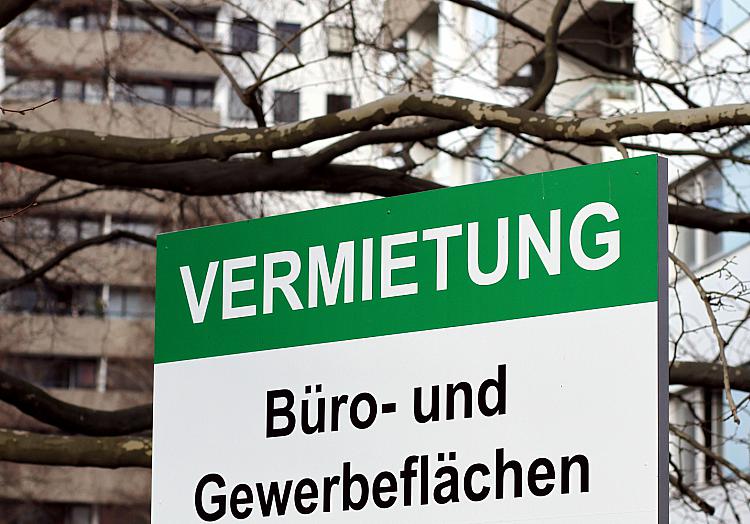 Vermietungs-Schild, über dts Nachrichtenagentur