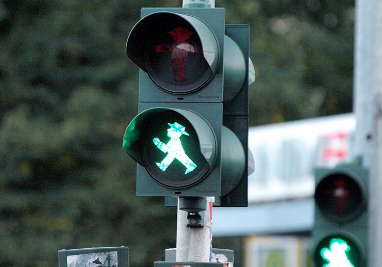 Grüne Fußgängerampel, über dts Nachrichtenagentur