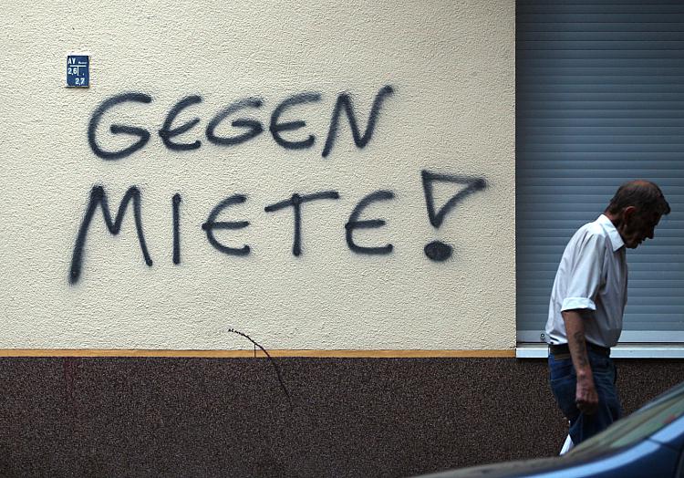 ´Gegen Miete´-Graffiti an einer Hauswand in Berlin-Neukölln, über dts Nachrichtenagentur