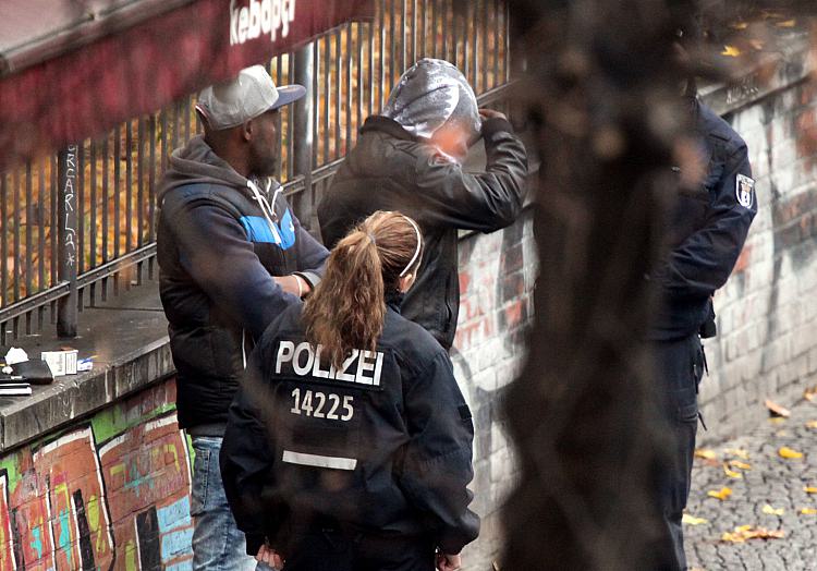 Polizei kontrolliert Drogendealer, über dts Nachrichtenagentur
