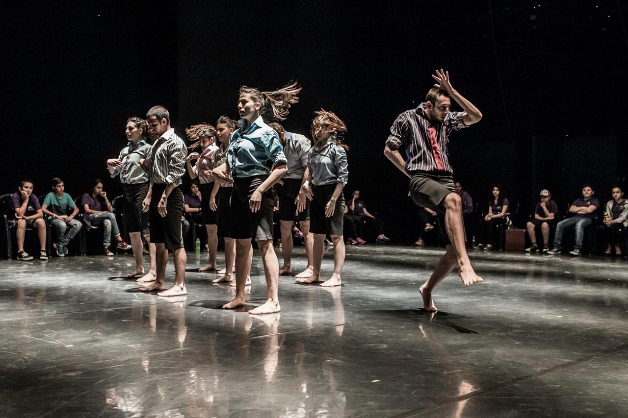 Die Kibbutz Contemporary Dance Compagnie 2 von Rami Be'er gastiert mit „360°“ bei den 15. Internationalen Tanztagen im Oldenburgischen Staatstheater am 19., 20. und 21. März 2023.