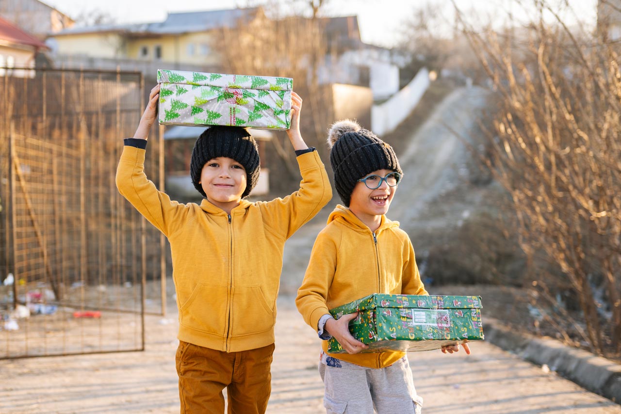 Weihnachten im Schuhkarton Hilfe für Kinder in Not