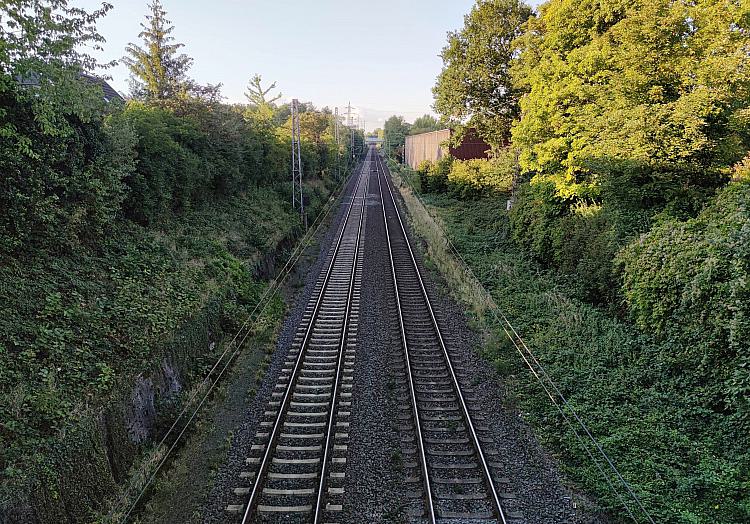 Zweigleisige Bahnstrecke, über dts Nachrichtenagentur