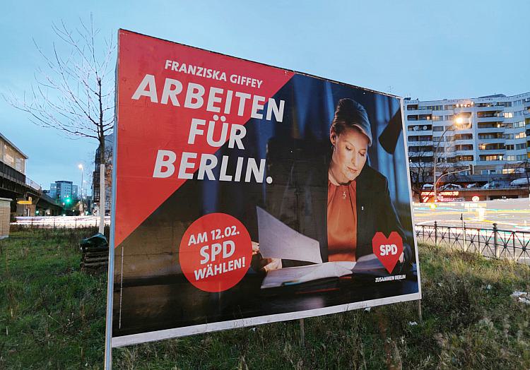 SPD-Plakat zur Wiederholungswahl in Berlin am 12.02.2023, über dts Nachrichtenagentur