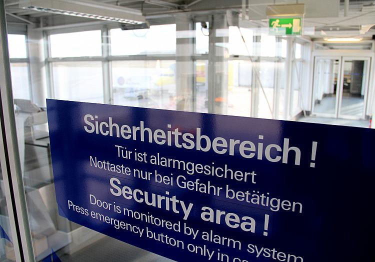 Sicherheitsbereich im Flughafen, über dts Nachrichtenagentur