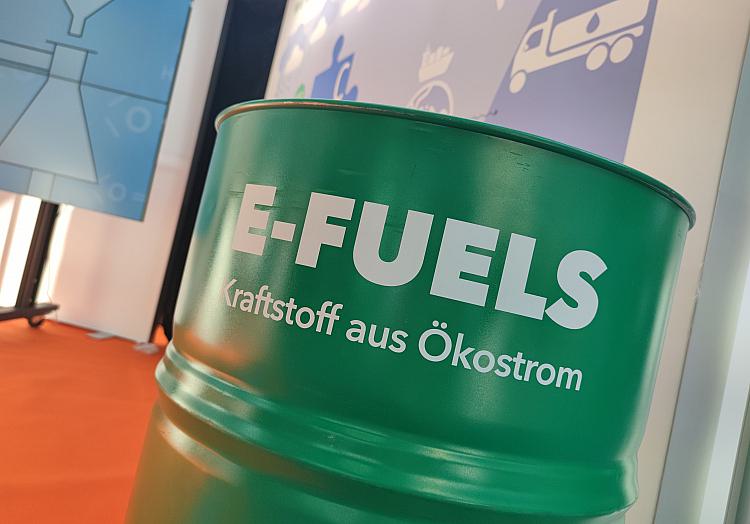 Werbung für E-Fuels (Archiv), über dts Nachrichtenagentur