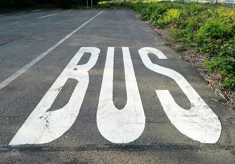 Leerer Bus-Parkplatz (Archiv), über dts Nachrichtenagentur