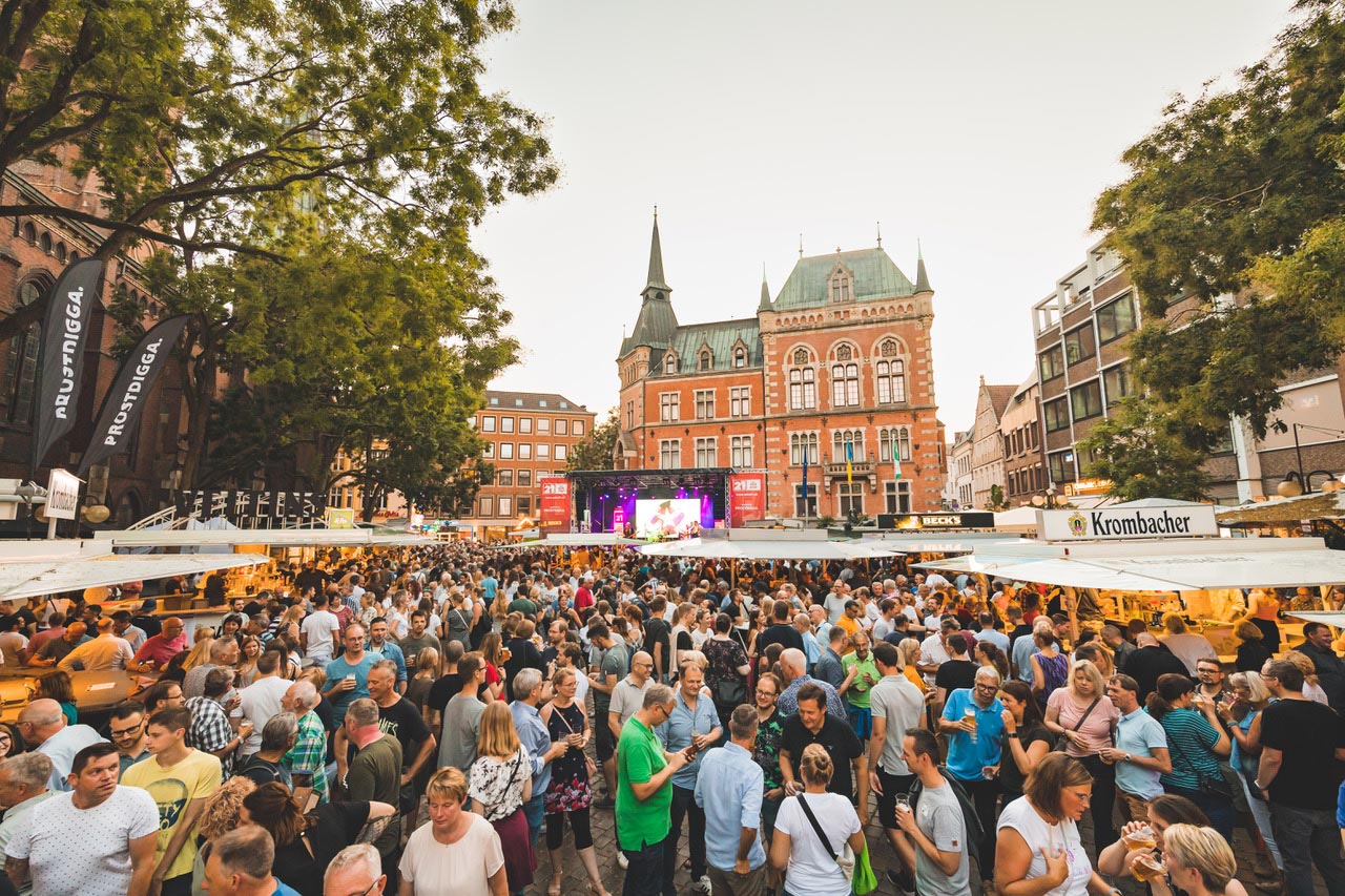Drei Tage Party unter freiem Himmel. Oldenburg feiert das Stadtfest.
