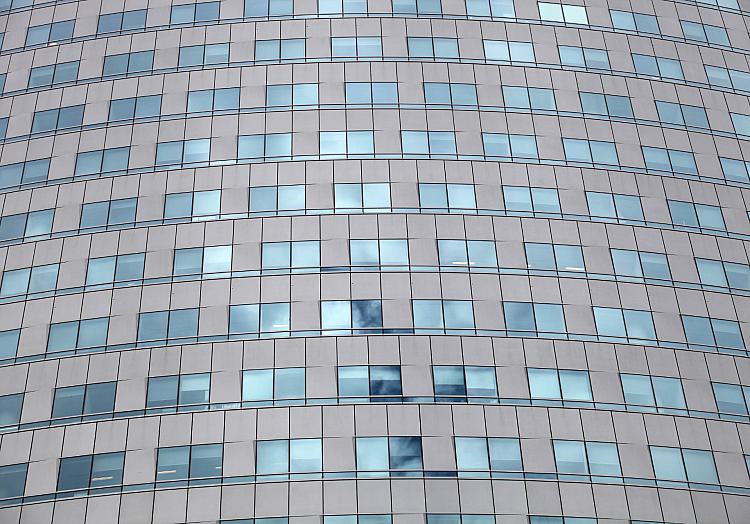Glasfassade an einem Bürohaus (Archiv), über dts Nachrichtenagentur