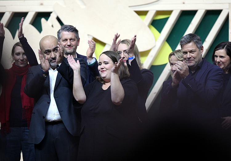 Grünen-Spitze auf Parteitag 2023 in Karlsruhe, über dts Nachrichtenagentur