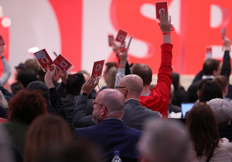 Abstimmung auf SPD-Parteitag 2023, über dts Nachrichtenagentur
