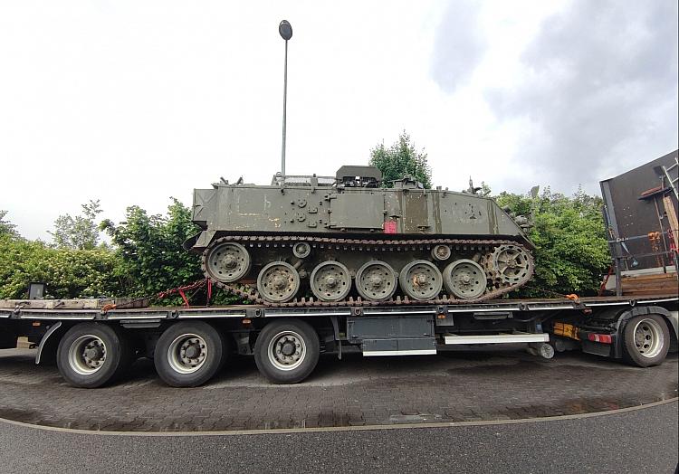 Panzer auf Lkw (Archiv), via dts Nachrichtenagentur