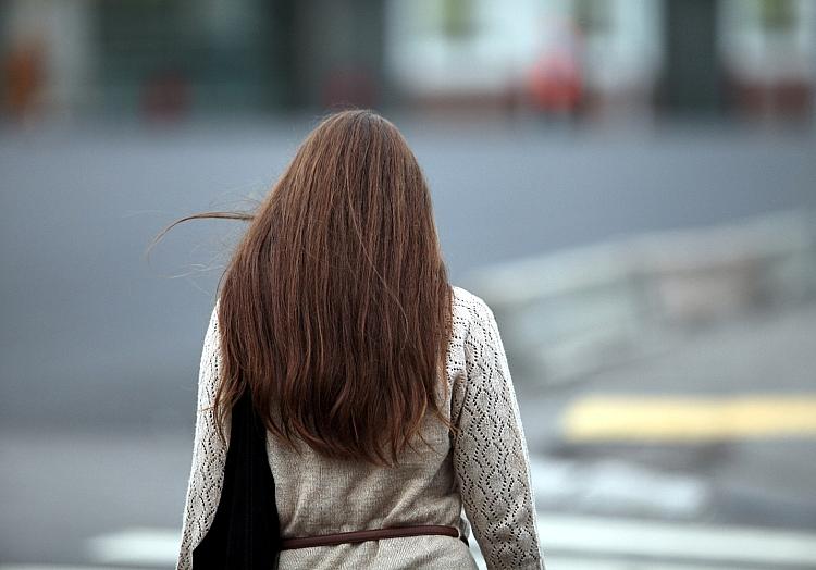 Frau mit braunem Haar (Archiv), via dts Nachrichtenagentur