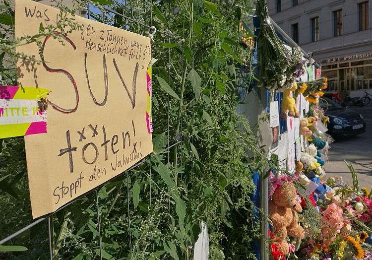 Unglückstelle nach SUV-Unfall mit 4 Toten (Archiv), via dts Nachrichtenagentur