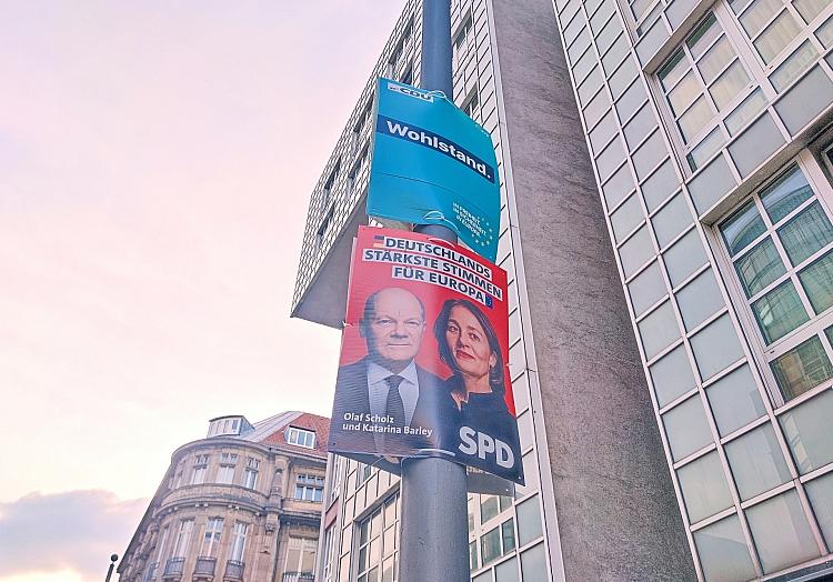 Wahlplakate zur Europawahl (Archiv), via dts Nachrichtenagentur