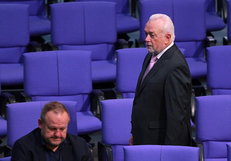 Wolfgang Kubicki läuft am AfD-Abgeordneten Kay-Uwe Ziegler vorbei, via dts Nachrichtenagentur