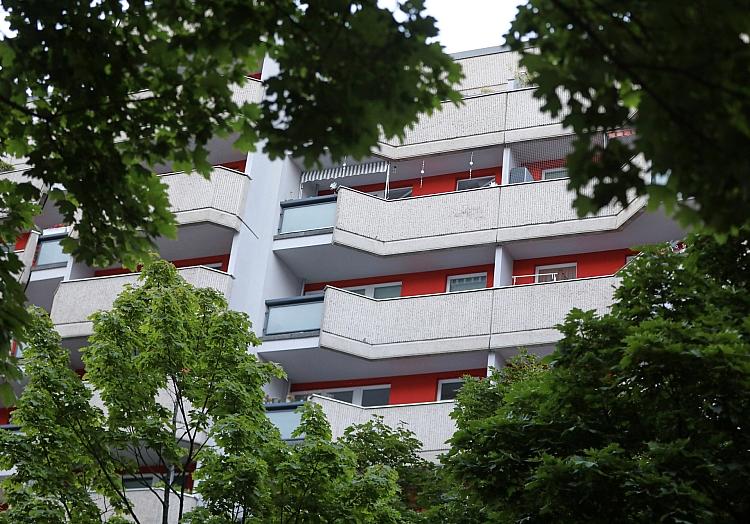 Wohnhaus mit Balkonen (Archiv), via dts Nachrichtenagentur