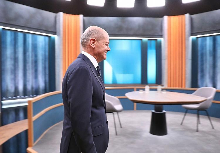 Olaf Scholz bei Caren Miosga am 10.11.2024, via dts Nachrichtenagentur