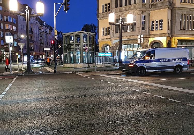 Absperrung nach Berliner Messerattacke am 12.04.2025, via dts Nachrichtenagentur