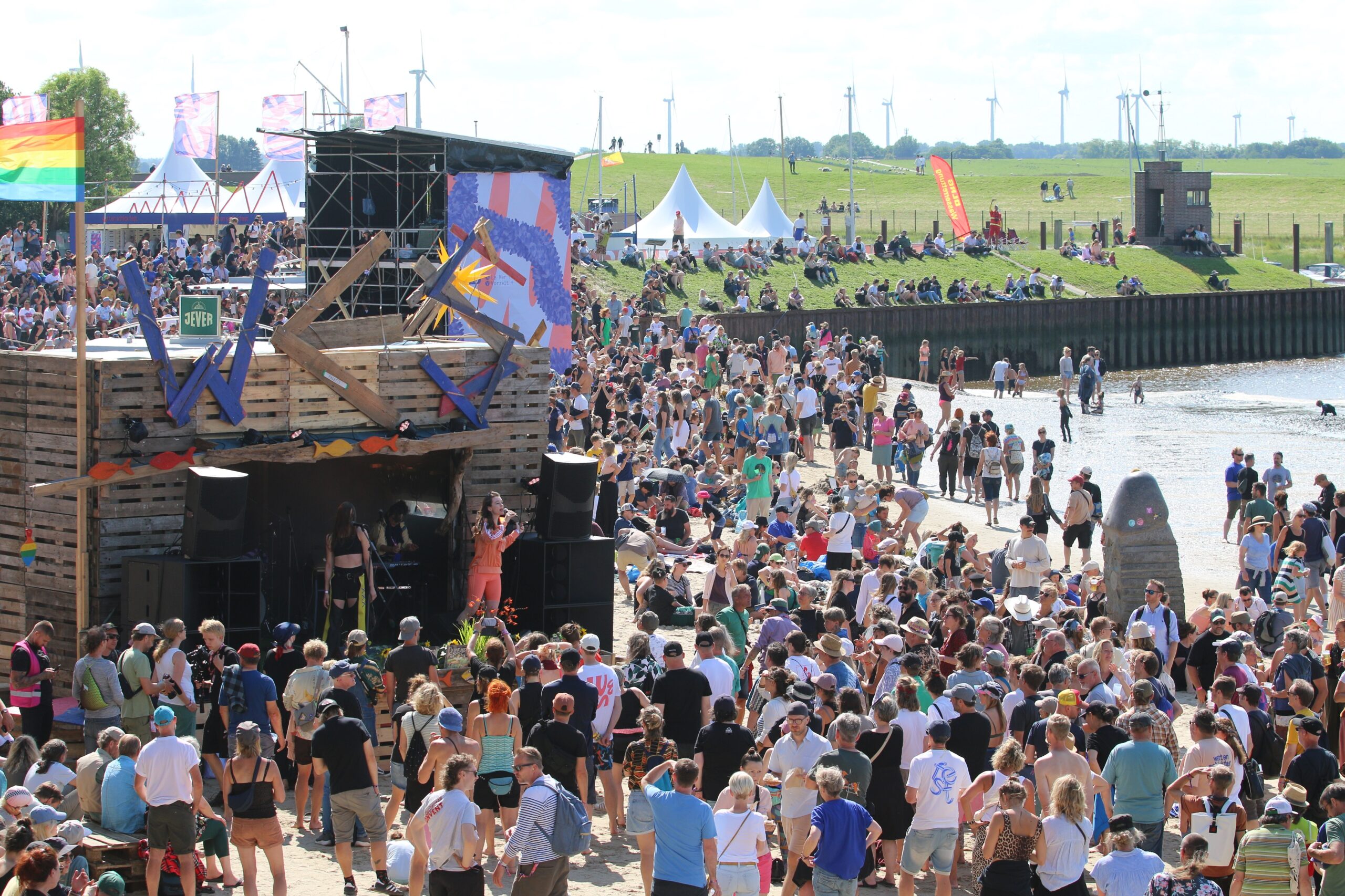 Das Watt En Schlick Fest in Dangast am Jadebusen ist auch 2025 – bei seiner zwölften Auflage – restlos ausverkauft.