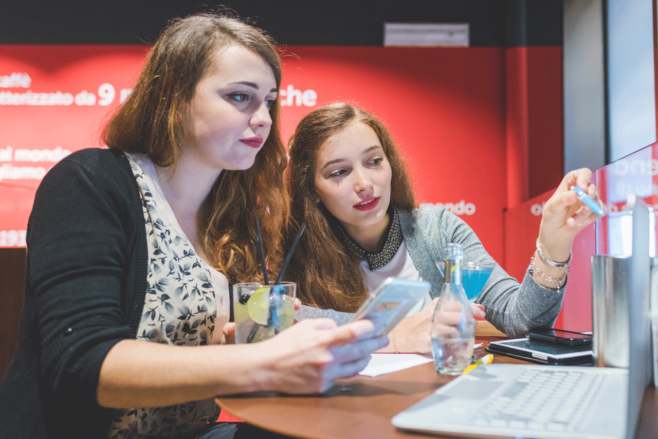 Die job4u Messe in den Weser-Ems Hallen ist am Freitag, 12. September, von 9 bis 14 Uhr
und am Samstag, 13. September, von 10 bis 15 Uhr bei freiem Eintritt geöffnet.