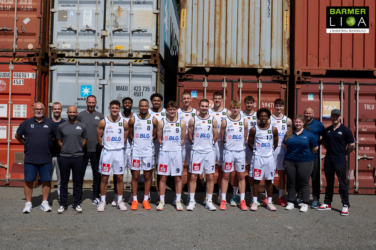 Die Eisbären Bremerhaven tragen in der Barmer 2. Basketball Bundesliga ProA zwei weitere Heimspiele in der ÖVB Arena Bremen aus. Am Sonntag, 12. Oktober, 15 Uhr, heißt der Gegner BBC Bayreuth und am Samstag, 25. Oktober, spielen die Seestädter ab 18 Uhr gegen die EPG Baskets Koblenz. Mit zwei weiteren Siegen wollen die Bremerhavener die Tabellenspitze halten.