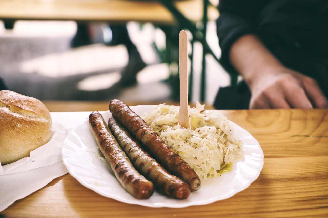 Eine Wurst ist eine Wurst. Da fällt selbst einer Boomerin nichts mehr zu ein.