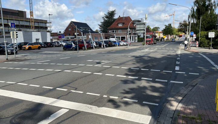 Alexanderstrasse-Knoten-Im-Dreieck