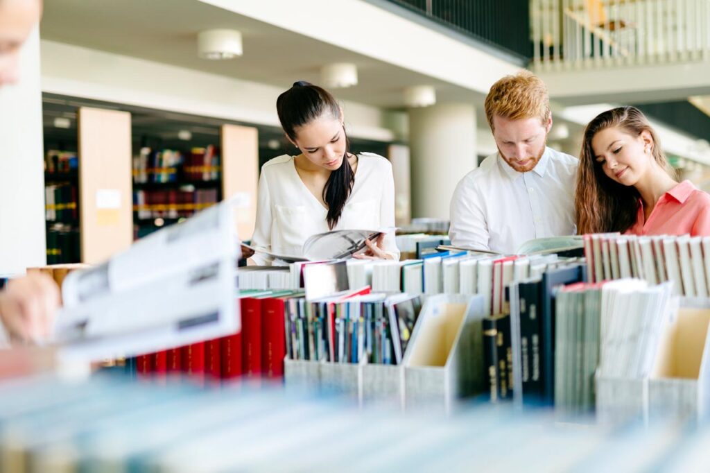 Der letzte Schritt zum Abschluss: Wie der formale Feinschliff die Thesis rettet