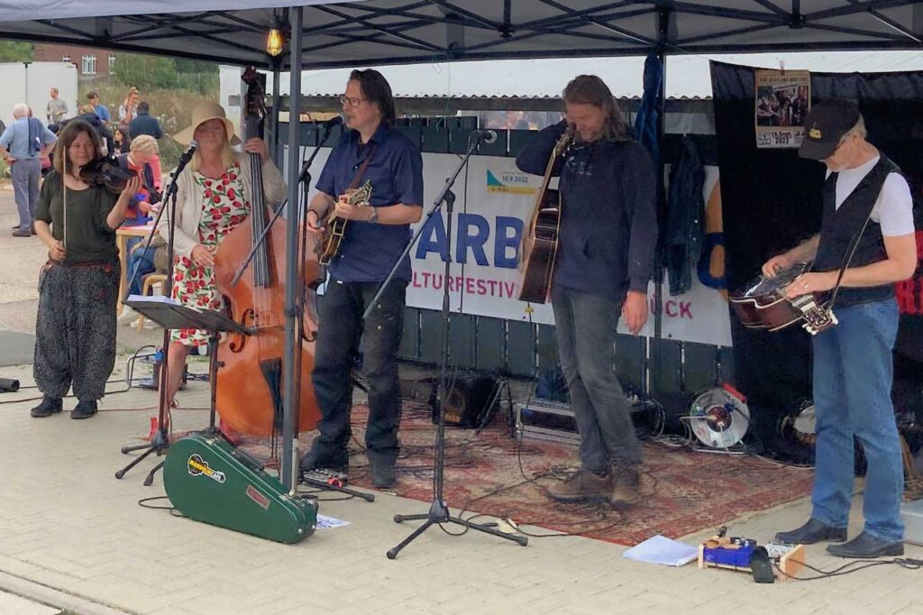 Farbenfroh Festival: Kulturpromenade zieht in den Sportpark