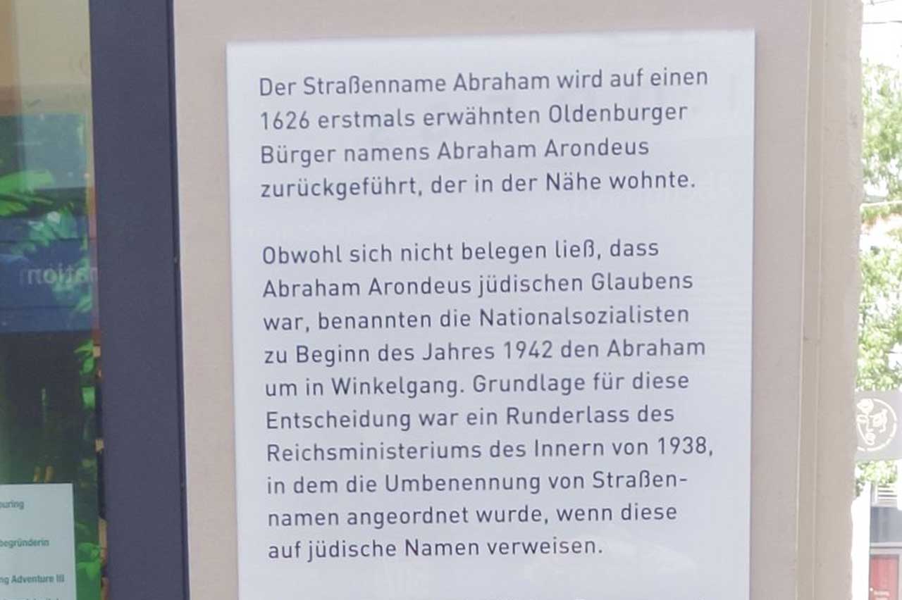 Die neue Infotafel.