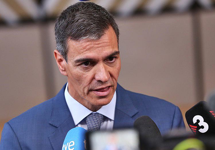 CDU-Außenpolitiker Johannes Volkmann wirft Spaniens Ministerpräsidenten Pedro Sánchez eine "Open-Border-Politik" vor.