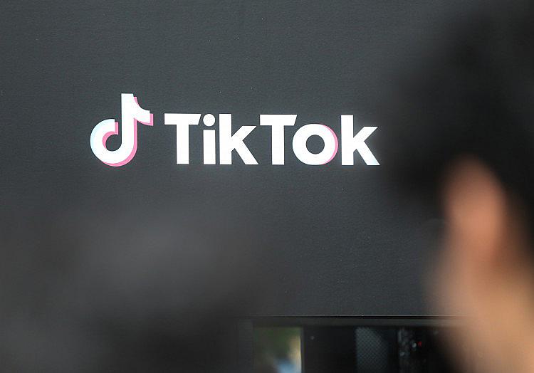 Kulturstaatsminister Wolfram Weimer (parteilos) will die Videoplattform Tiktok in europäische Hände überführen.