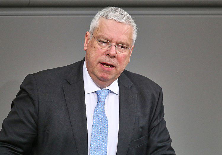 Der ukrainische Botschafter in Deutschland, Oleksii Makeiev, erhält für seinen Vorwurf der Russland-Nähe einzelner deutscher Parteien Zuspruch aus der Union und von den Grünen.