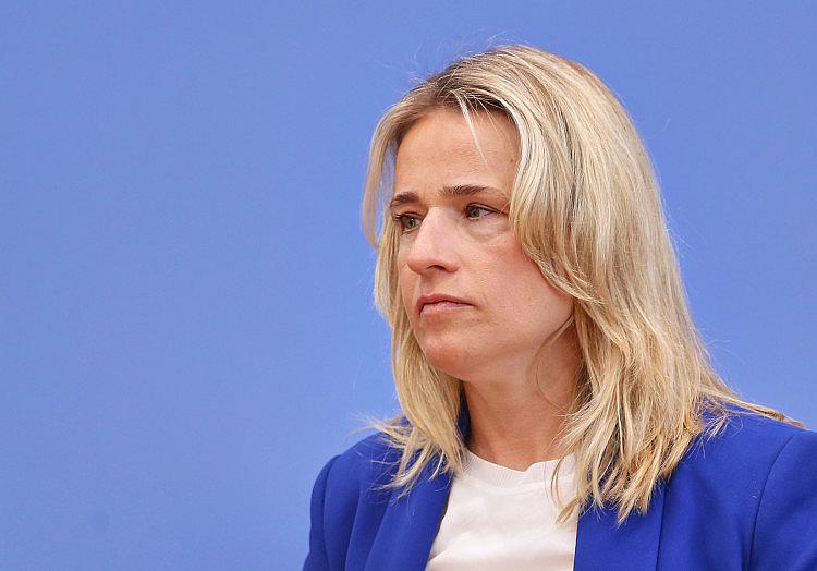 Nach der Kritik mehrerer Ministerpräsidenten an den Rentenplänen der Koalition hat sich auch der Sozialverband VdK für Nachbesserungen ausgesprochen.