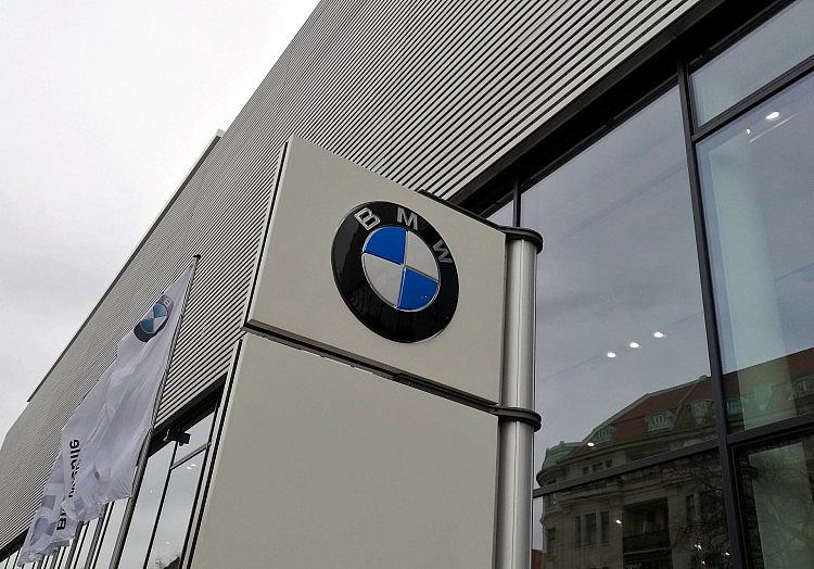 Die Abschaltung von Atomkraftwerken wegen Niedrigwasser in Ungarn und Rumänien beeinträchtigt auch die deutschen Autohersteller.