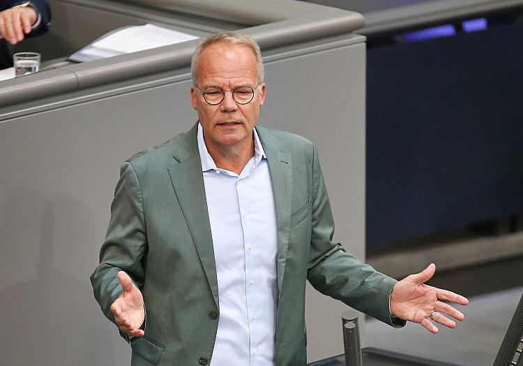 SPD-Fraktionschef Matthias Miersch hat Forderungen nach einer weitgehenden Liberalisierung der Sonntagsöffnungszeiten im Einzelhandel zurückgewiesen.