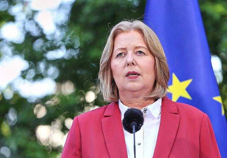 Die SPD-Vorsitzende Bärbel Bas hat den Kurs der Sozialdemokraten in der Bundesregierung gegen parteiinterne Kritik verteidigt.