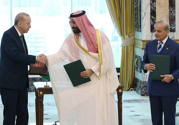 Saudi-Arabien, die Türkei und Pakistan haben sich in einem neuen Verteidigungsbündnis zusammengeschlossen.
